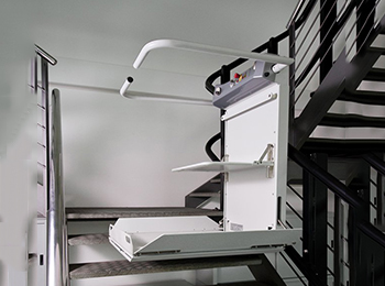 斜掛式升降平臺(tái),輪椅升降平臺(tái),無(wú)障礙升降平臺(tái)